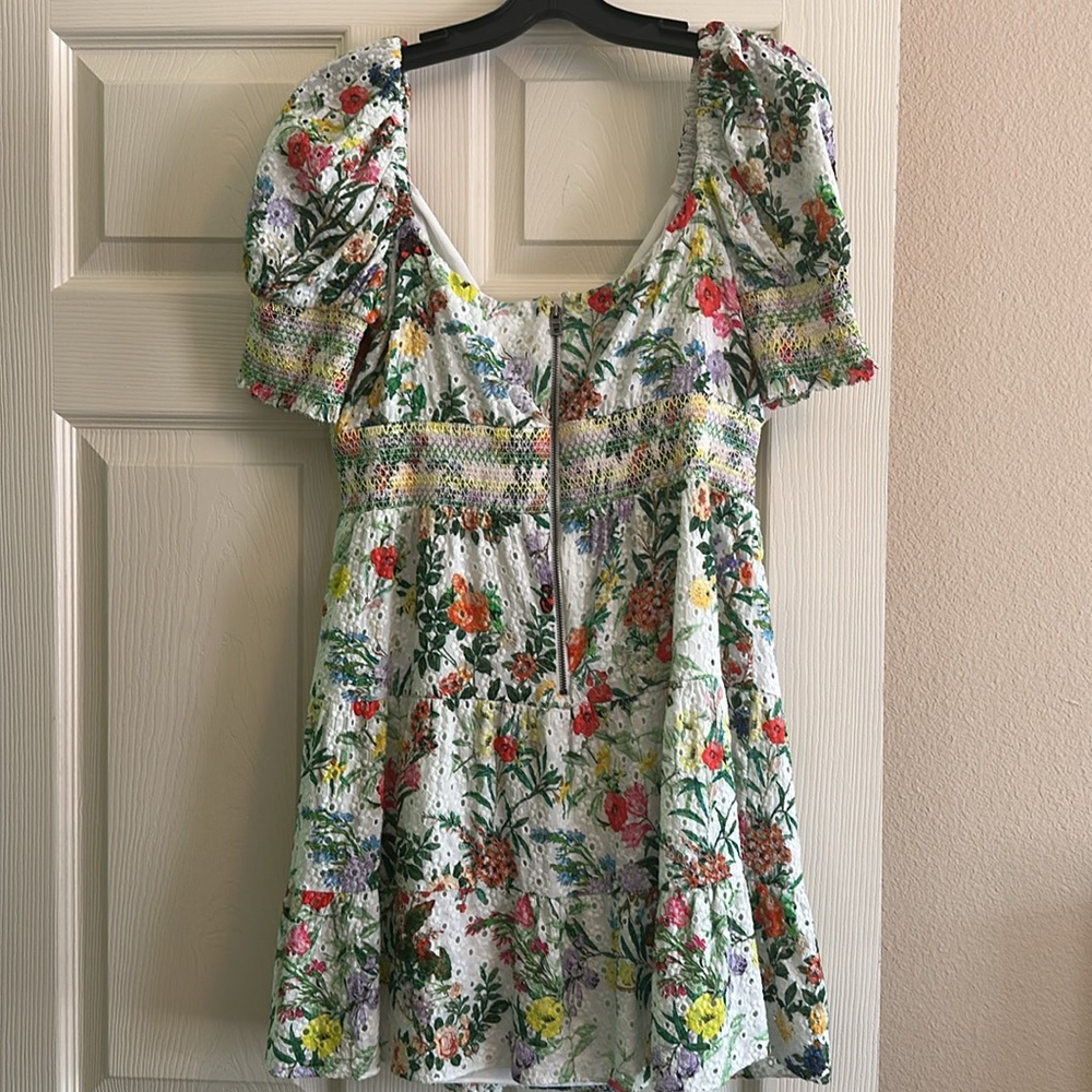 Alice + Olivia Kristie Sweetheart Puff Sleeve Mini Dress 10. Like new. - Picture 4 of 9